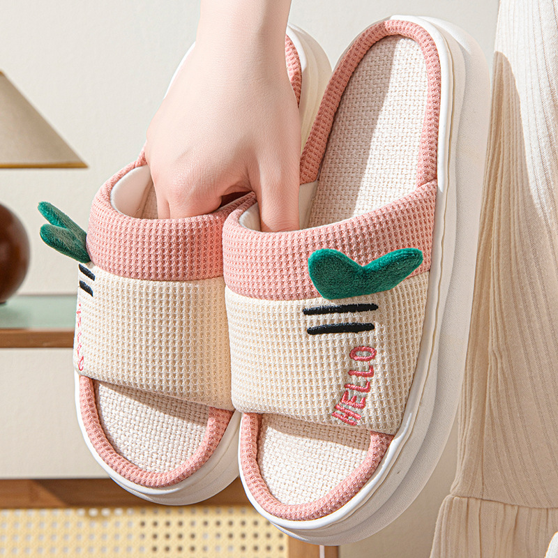 新しいスタイルのリネンスリッパ女性用屋内ホーム四季カップル用 - Home Textile のレビューと価格